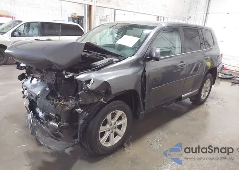2012 Toyota Highlander Base V6 z USA, uszkodzony, nr VIN 5TDBK3EH2CS130396